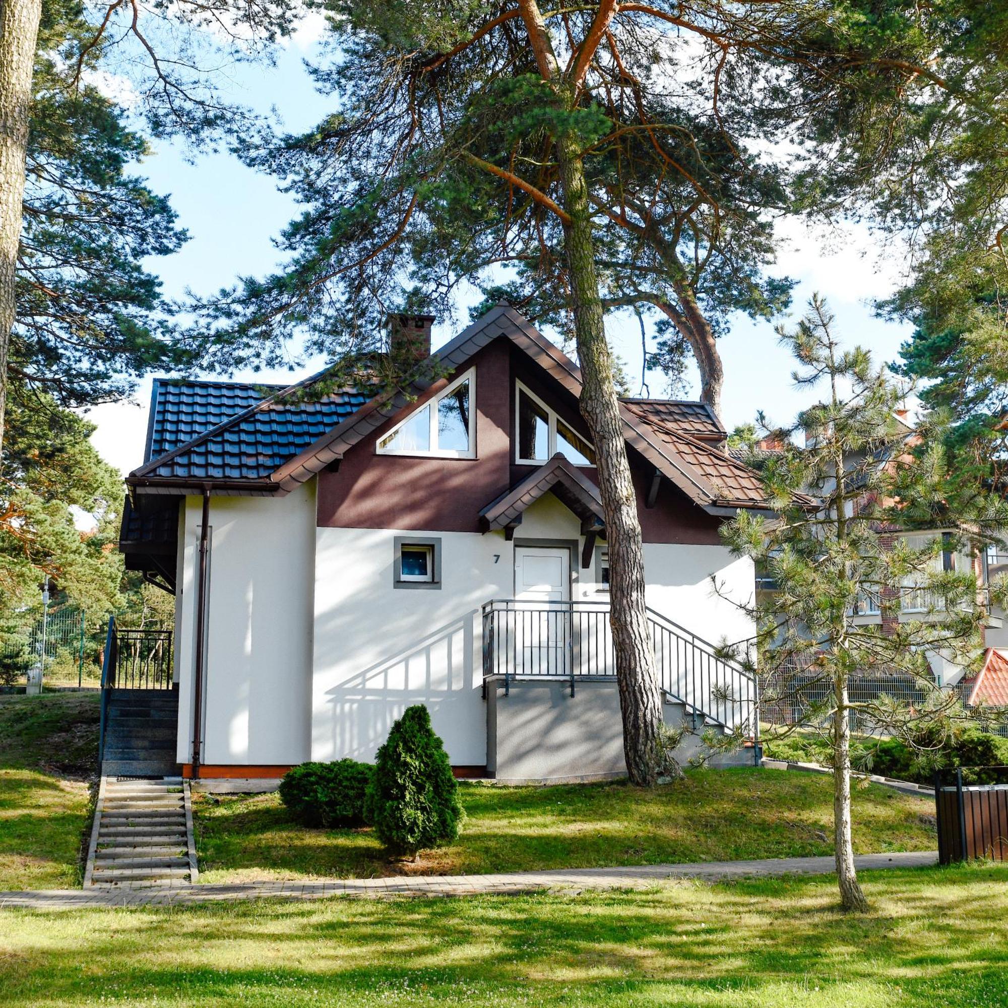 Forest Family Resort - Domki Caloroczne Ustka Kültér fotó